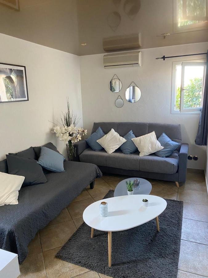 Logis Les Ii Mas - Perpignan Sud Hotel