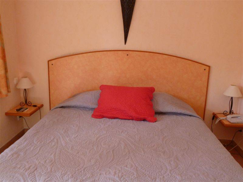 Logis Les Ii Mas - Perpignan Sud Hotel